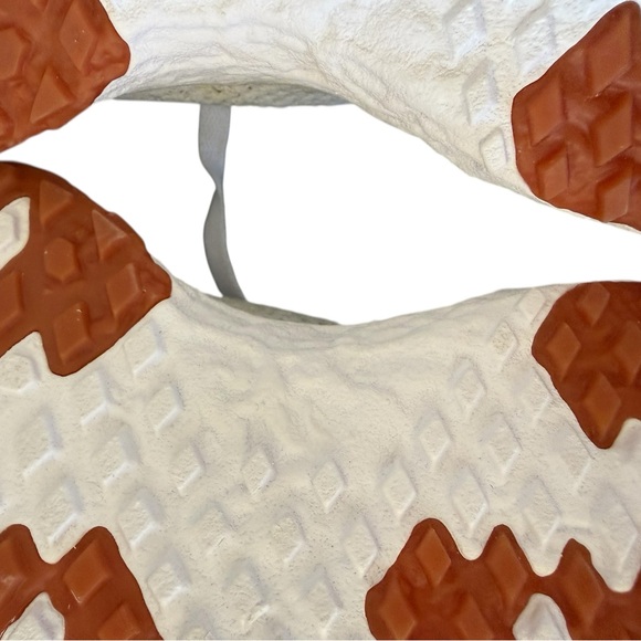 Vans Women's White Knit Sneakers - Picture 5 of 10